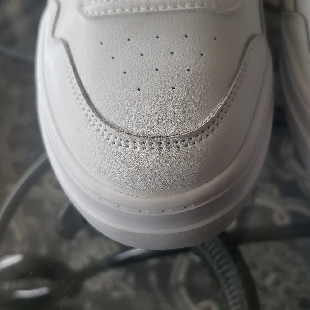 Reebok White Sneakers with Iridescent Lavender Heel Accent - Picture 3 of 9